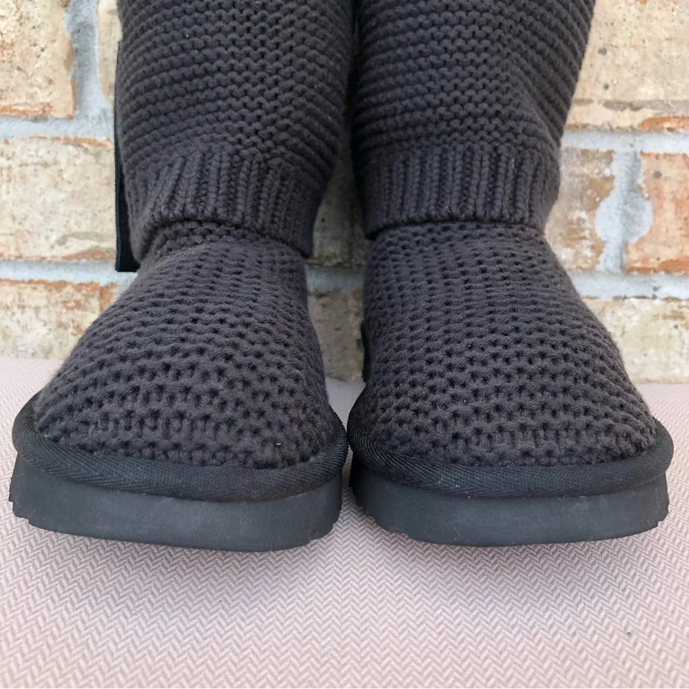 Ugg 1094949 Cardy Tall Black Knit Pull-on Button Winter Boots Women's 6